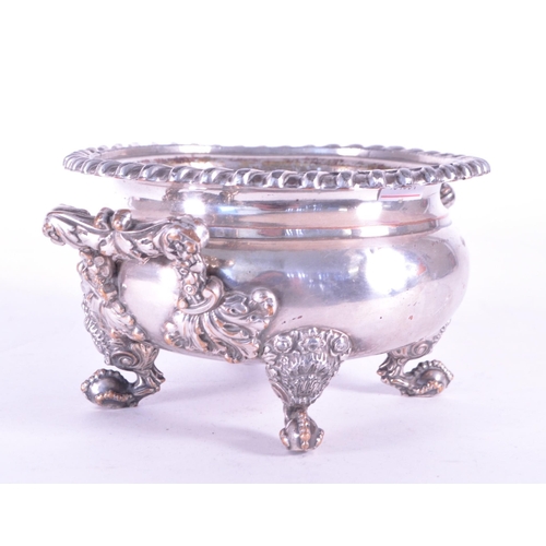 275 - A vintage 20th century silver plate English censer bowl. Fanned rim with vine foliate Art Noveau sty... 