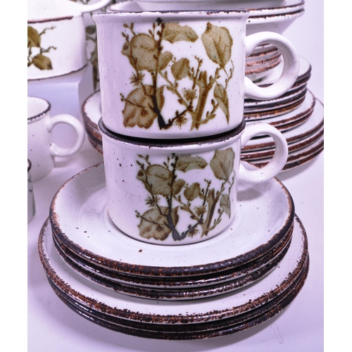 383 - Midwinter - A vintage mid 20th century Midwinter Stonehenge pattern ceramic service. Each piece havi... 