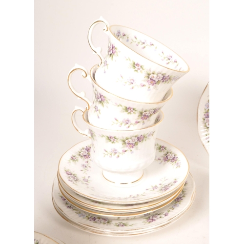 142 - Elizabeth Chantilly - 20th century bone china tea service. Comprised of twelve tea cups, milk jug, s... 