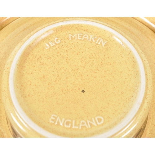 145 - J & G Meakin - Late 20th century vintage pottery dinner service in the Aquarius pattern. Includi... 