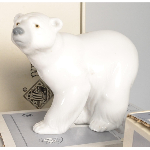 121 - Lladro - Nao - Collection of late 20th century porcelain figures. Comprised of 1980 Nina Piadosa, 19... 