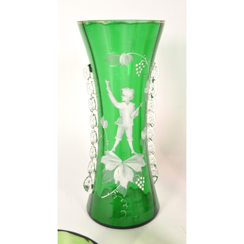 37 - A collection of 19th century Mary Gregory style bowls and vases. Hand painted enamelled design with ... 