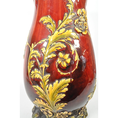 51 - 19th century Victorian large majolica earthenware floor standing vase. Featuring a burgundy / ruby g... 