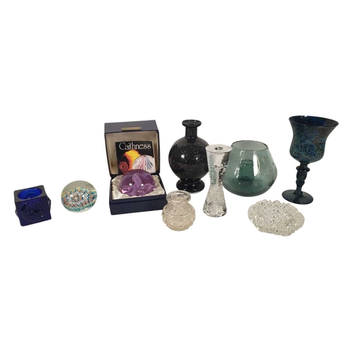 121 - Studio Art Glass - A collection of vintage 20th centruy studio art glass, including Caithness Paperw... 