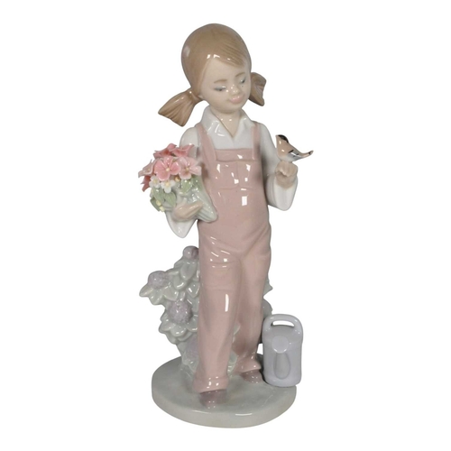 14 - Lladro - Collection of four late 20th / 21st century porcelain figures. Comprised of no. 5222 'Prett... 