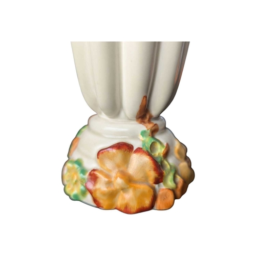 149 - Clarice Cliff - 1930s pottery vase with 