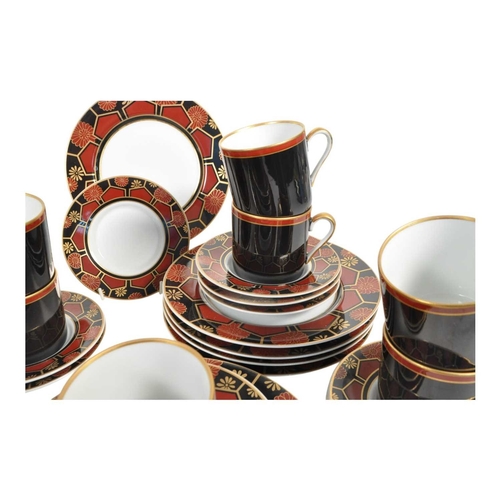 162 - Fitz & Floyd - A vintage 1970s Fitz and Floyd Kuruma pattern dinner and tea service. To include ... 