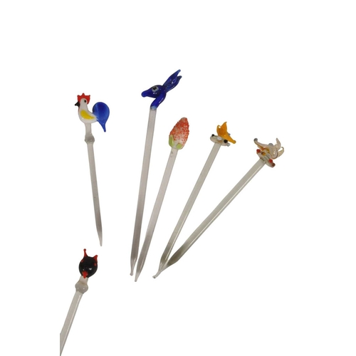 28 - Collection of mid century vintage novelty glass cocktail sticks / swizzlers. To include chickens, bo... 