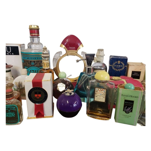 30 - Collection of late 20th / 21st century vintage perfume bottles. To include Devon Violets pottery sce... 