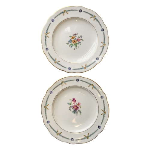 76 - Coalport - Collection of six early 20th century porcelain cabinet plates and three serving plates. E... 