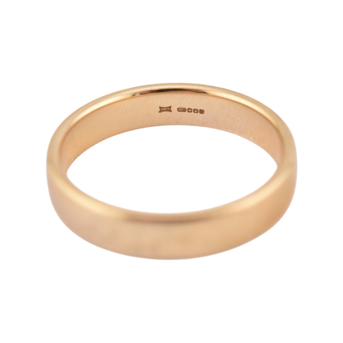 187 - A hallmarked 9ct gold band ring. Hallmarked London. Sponsors mark W&Co. Total weight 6g