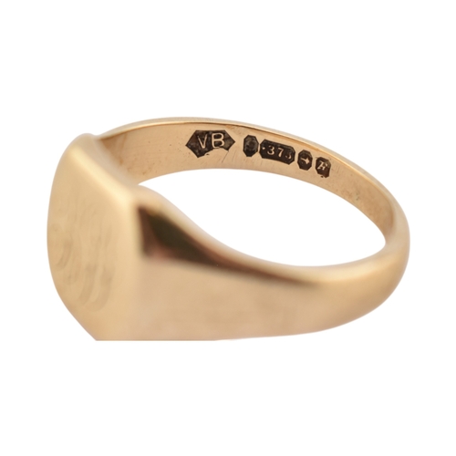 196 - A hallmarked 9ct gold gentleman's signet ring. Hallmarked Birmingham, Sponsors mark VB. Weight 7.2g.... 