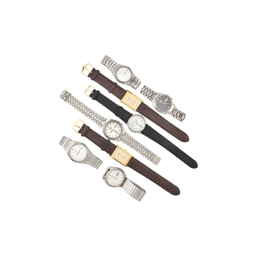 218 - A collection of Seiko wristwatches to include Seiko Quartz, 2 Automatic Seiko 5, Seiko 5 with black ... 