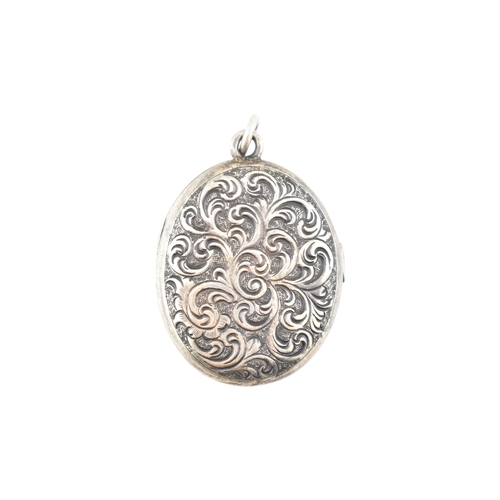 228 - Garnet & turquoise Austro-Hungarian locket pendant. The pendant set with garnet and turquoise wi... 