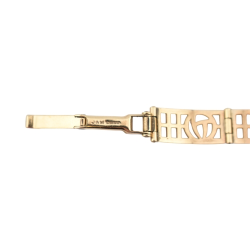 325 - A hallmarked 9ct gold Accurist ladies wristwatch. Set on a hallmarked 9ct pierced linked strap. Hall... 