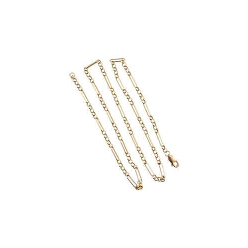 328 - A 9ct gold fancy linked necklace. Stamped 375. Weight 5g. Measures 45cm