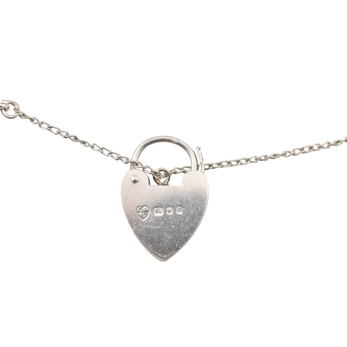 333 - A collection of silver jewellery to include a Victorian hallmarked silver bangle. Hallmarked Birming... 