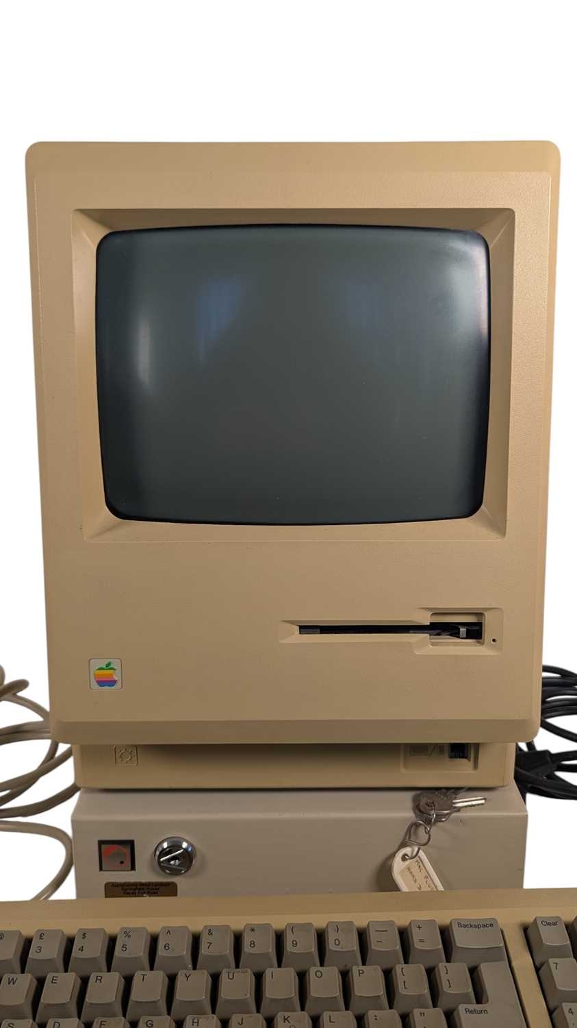 Apple - A vintage late 20th century 1980s Apple Macintosh Plus 1Mb ...