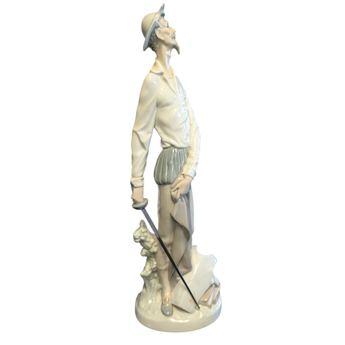 64 - Lladro - Late 20th century porcelain Don Quixote figure no. 4.854. Housed within the original box. F... 