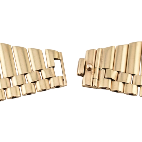 3 - A 1950s hallmarked 9ct gold Cleopatra fringe collar necklace. The necklace with undulating gold link... 