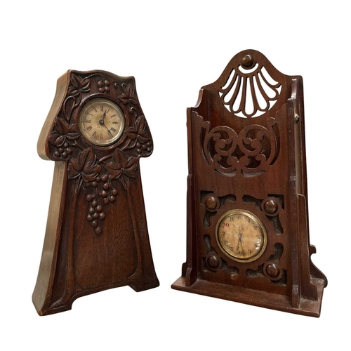 137 - An early 20th century mahogany cased Arts and Crafts mantel clock in the Manner of Archibald Knox. C... 