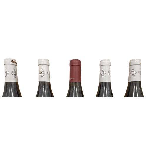 182 - An assortment of five French vintage red wine bottles from the regions of Gevrey-Chambertin and Gigo... 