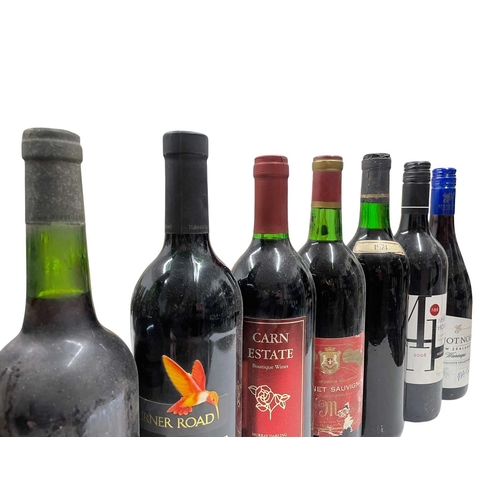 190 - A collection of sixteen Australian, Argentinian, New Zealand, USA and Continental red wine bottles. ... 