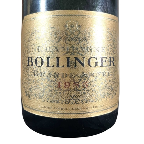 196 - A vintage Bollinger 1985 brut Champagne Grande Année bottle. 75cl, 12% vol. With label to Her Majest... 