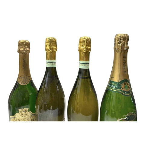 199 - A large collection of vintage & later French and Italian Champagne & Prosecco bottles. The l... 