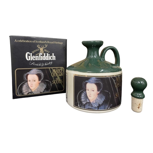 215 - A Glenfiddich Mary Queen of Scots single malt Scotch whisky ceramic flagon in original box. 750ml, 4... 